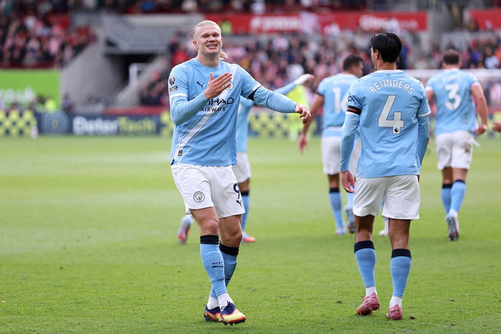 汤普森指出，阿尔特塔差点弄巧成拙，厄德高获得了球权