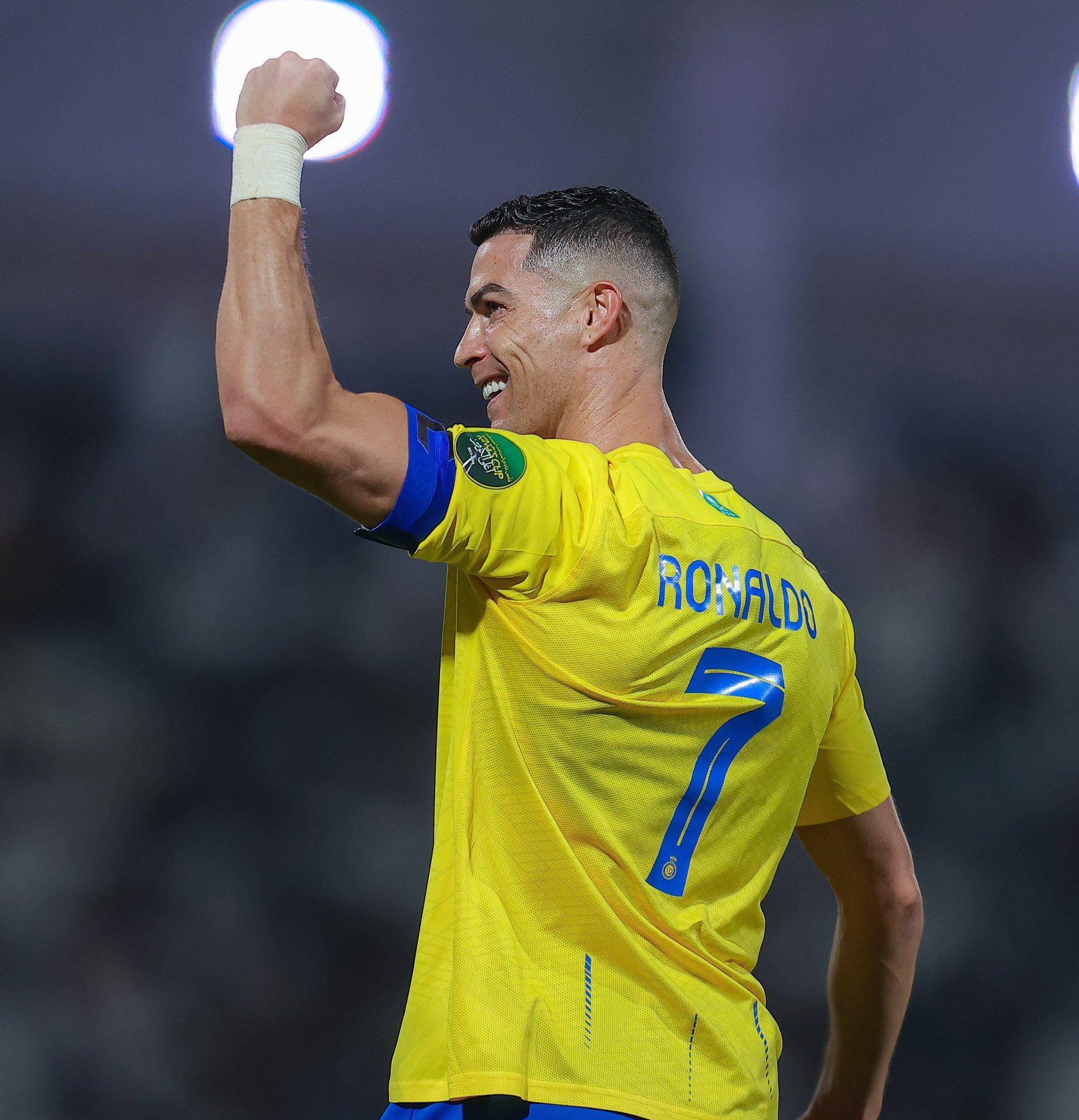 周六014 德甲 汉堡VS门兴格拉德巴赫,鄙人赛事拙见！