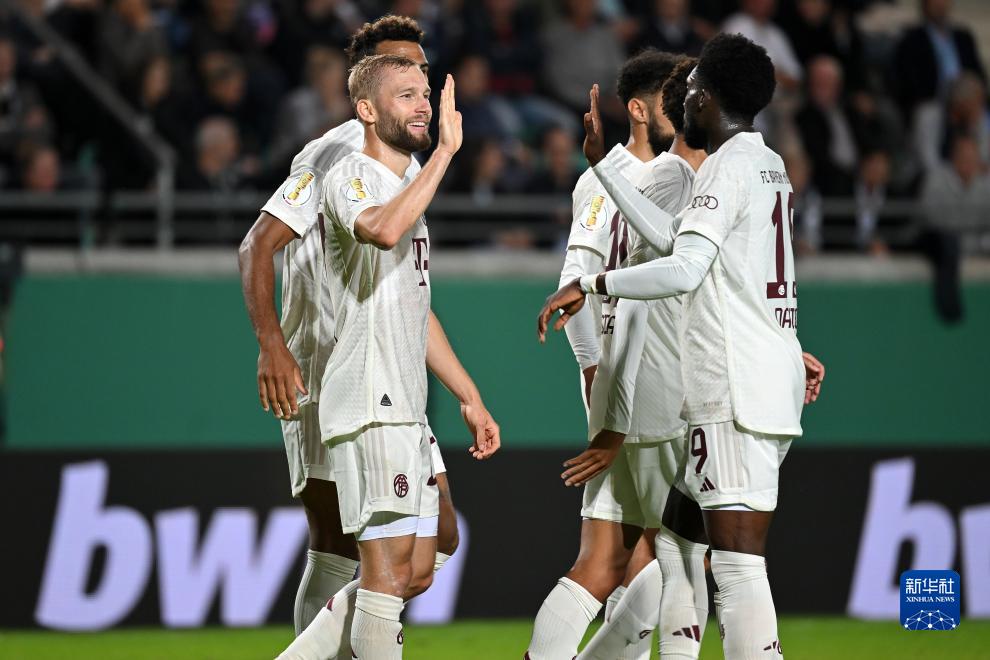 意甲-姆班古拉破门维阿建功 尤文主场2-0AC米兰 [意甲尤文图斯]