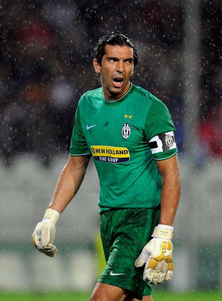 [中超]法比奥破门 国安主场战平蓉城